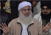 مولوی عبدالعزیز لال مسجد کی خطابت سے دستبردار، انتظامیہ کے ساتھ مذاکرات کامیاب