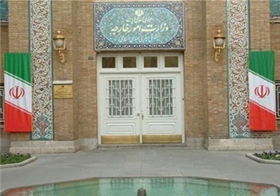 الخارجیة الایرانیة تدعو العلماء الایرانیین لتجنب السفر الى امریکا
