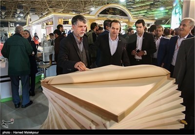 عرضه نخستین کاغذ بهداشتی تولید ایران در نمایشگاه چاپ و بسته‌بندی