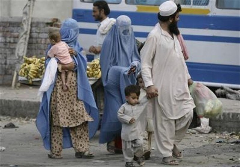 پاکستان فعالیت پناهندگان افغان و سایر خارجی‌ها را محرمانه بررسی می‌کند