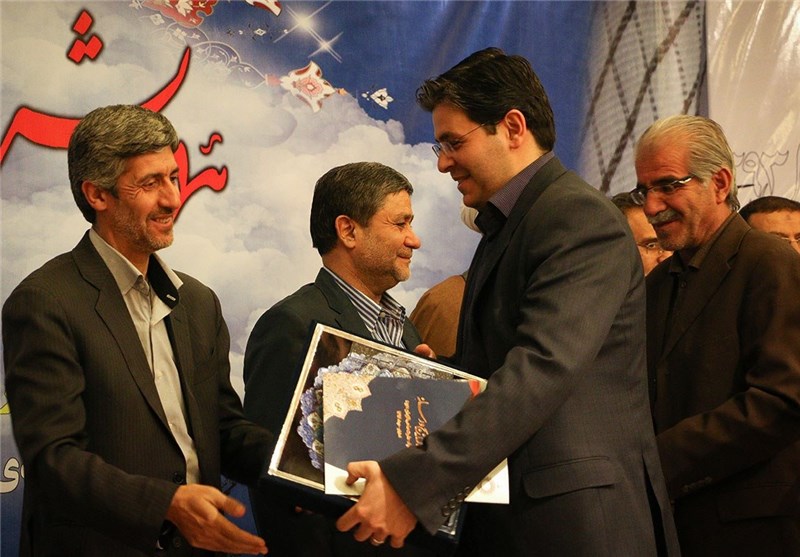 تجلیل از خبرگزاری تسنیم در همایش بسیج و رسانه اصفهان