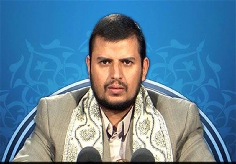 رهبر انصارالله: منصور هادی به مسئولیت خود در اجرای توافقنامه صلح عمل نکرد