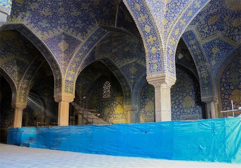 ریزش کاشی‌های مسجد امام اصفهان پایان می‌یابد