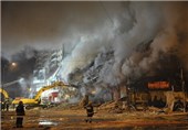 آتش سوزی انبار فروشگاه اتکا بیرجند هنوز مهار نشده است