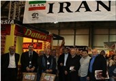 فروش 260 میلیون تومانی محصولات صنایع دستی ایران در نمایشگاه میلان ایتالیا