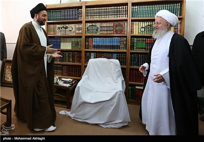 Iraq’s Ammar Hakim Meets Senior Iranian Clerics