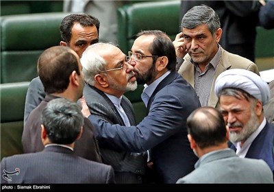 Iran’s Foreign Minister Briefs Lawmakers on Foreign Policy