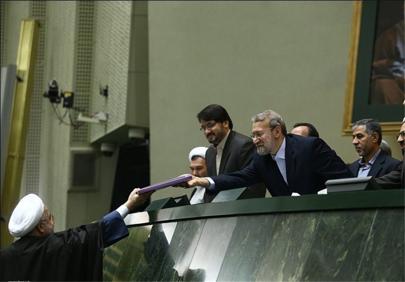روحانی فردا بودجه 97 را به مجلس می‌‌برد