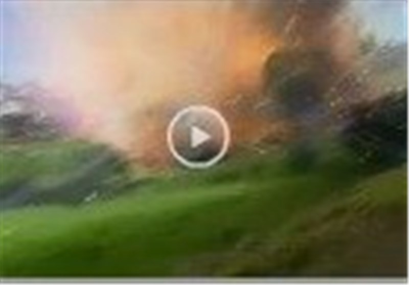 فیلم؛ انفجار مهمات آتش بازی در مقابل دوربین ▶