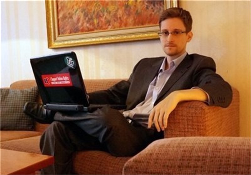 ‘I Have to Work a Lot Harder’ in Russia Than at NSA: Edward Snowden