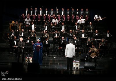 Azeri Singer Qasimov Performs in Tehran