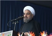 روحانی: عربستان و کویت بیش از ایران از ناحیه کاهش قیمت نفت ضرر می‌کنند