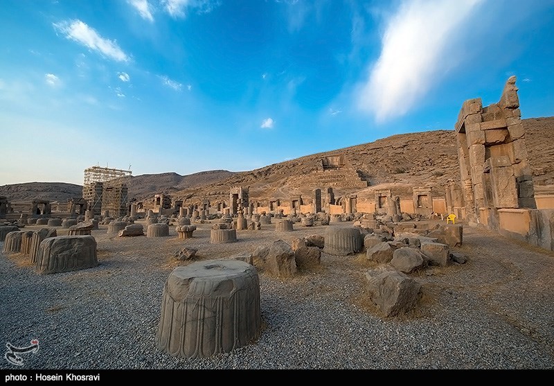 تخت جمشید؛ یادگار هخامنشیان/دیدار با داریوش در باشکوه‌ترین مجموعه تاریخی ایران+ فیلم