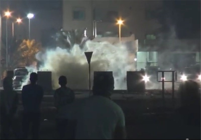 Bahraini Forces Clash with Peaceful Protesters in Sitra +Video