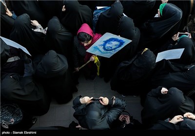 People in Tehran Stage Rally to Protest Desecration of Prophet Muhammad