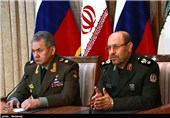 دیدار وزرای دفاع ایران و روسیه