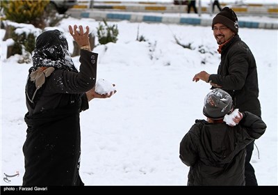 Snow Falls in Iran’s Desert City of Kerman