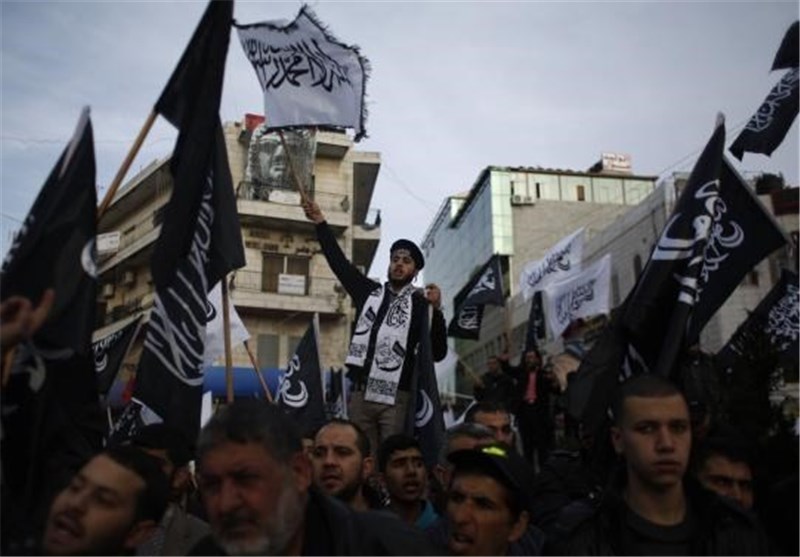 تظاهرات فلسطینی‌ها در کرانه‌باختری در اعتراض به اهانت نشریه فرانسوی به پیامبر اسلام
