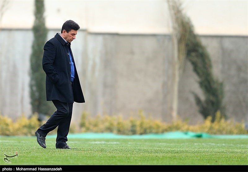 قلعه‌نویی: کرار حد و حدود خودش را بداند، او حق ندارد به فوتبال ایران توهین کند