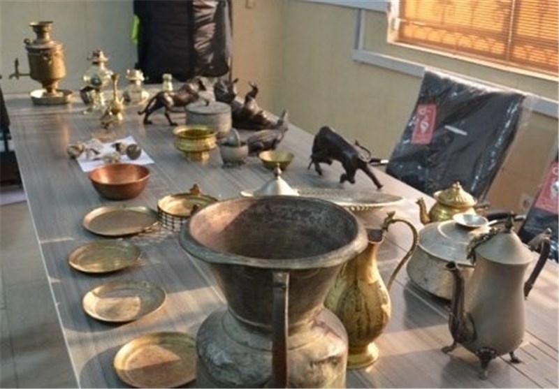 اشیاء عتیقه از قاچاقچیان میراث فرهنگی در گلستان کشف شد