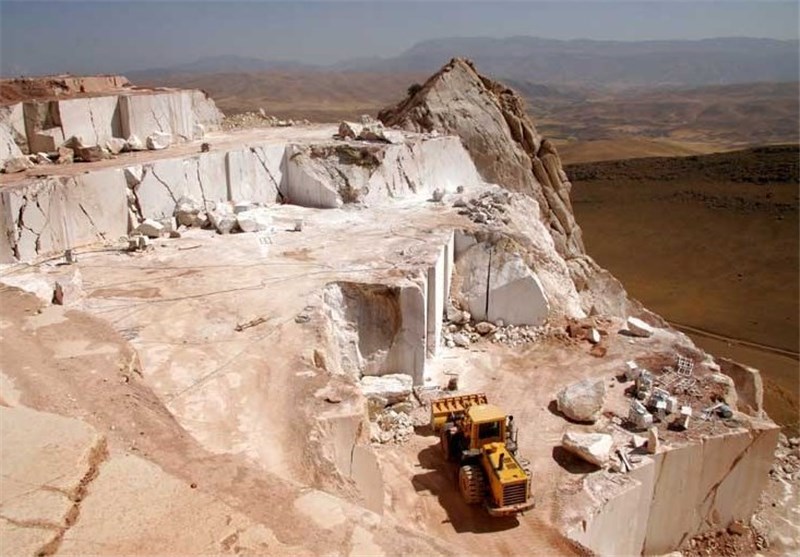 80 هزار تن سنگ از معادن شهرستان هرسین استخراج شد