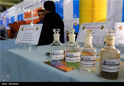 Supreme Leader Visits Iran’s Nanotechnology Exhibition