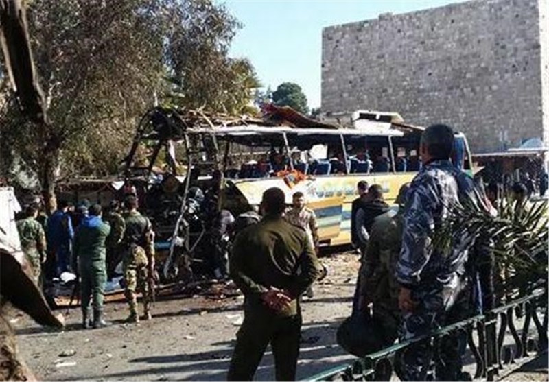 انفجار اتوبوس حامل زائران لبنانی در دمشق 7 شهید و 22 زخمی به جا گذاشت + تصاویر