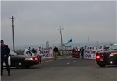 مخالفان پهپادها در آمریکا یک بزرگراه را مسدود کردند+عکس