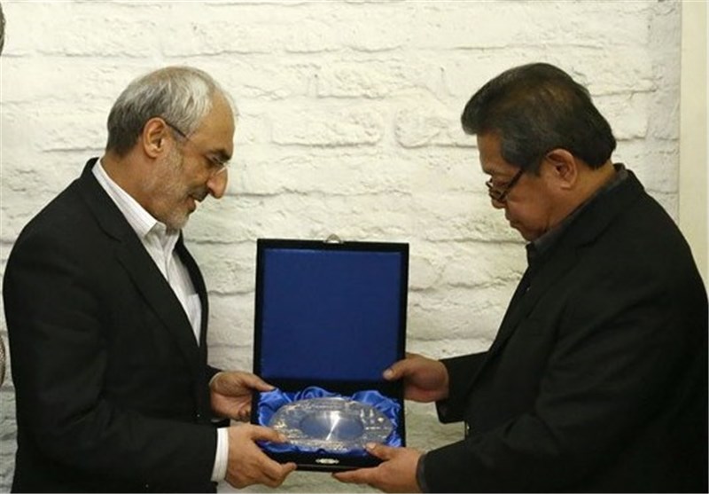Iran, Malaysia Discuss Closer Parliamentary Ties