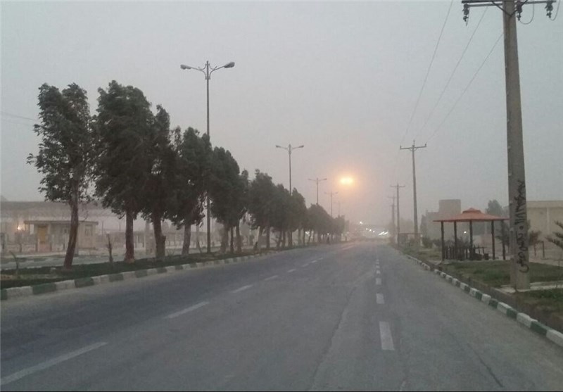 گرد و غبار در مهران و دهلران به 15 برابر حد مجاز رسید