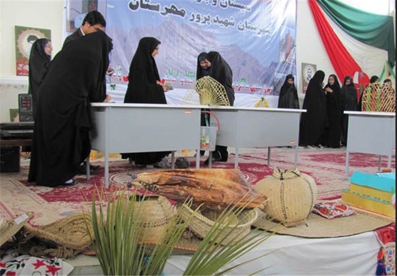 مسابقه سازه‌های ماکارونی در شهرستان مهرستان برگزار شد