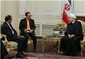 Iranian President Urges Closer Ties with India