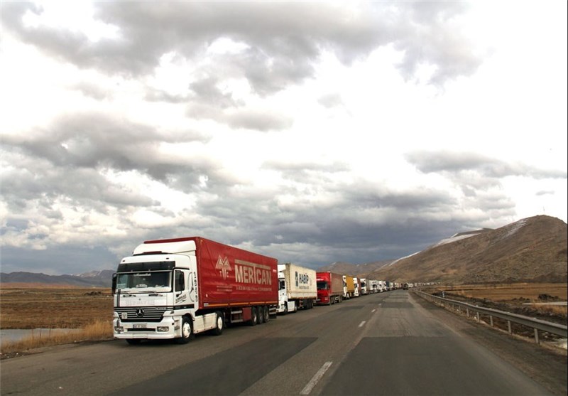 ارومیه| 90 درصد حمل و نقل بار از طریق جاده‌ انجام می‌شود
