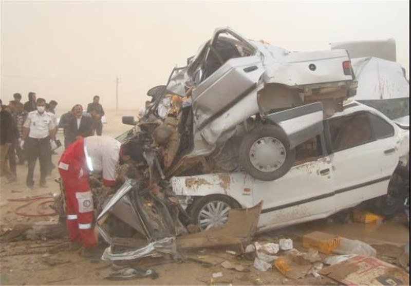 11 نفر کشته و زخمی در اثر برخورد 2 دستگاه خودروی سواری