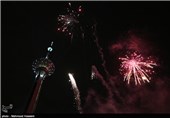 نور افشانی شب 22 بهمن ماه در برج میلاد تهران