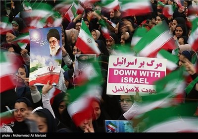 People in Tehran Stage Rallies on Revolution Anniversary