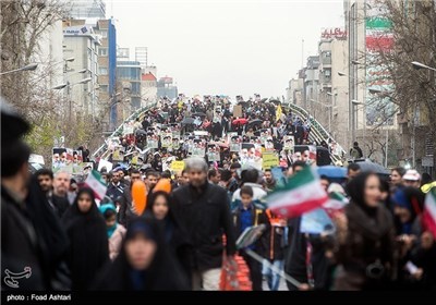 People in Tehran Stage Rallies on Revolution Anniversary