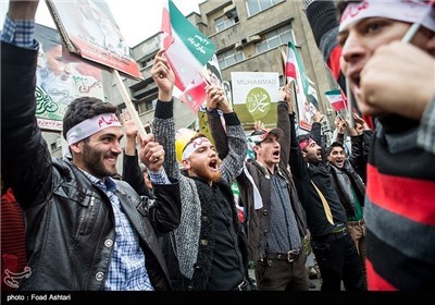 People in Tehran Stage Rallies on Revolution Anniversary