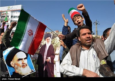 Photos: Rallies Held across Iran on Anniversary of Islamic Revolution’s Victory