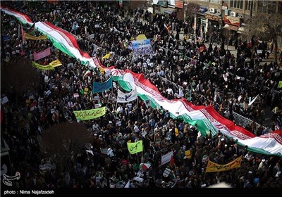 Photos: Rallies Held across Iran on Anniversary of Islamic Revolution’s Victory