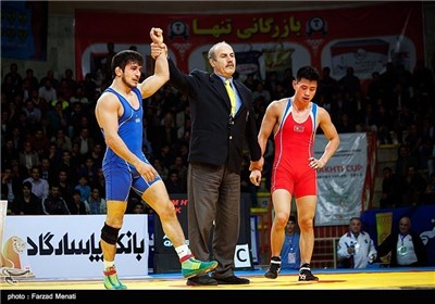 Takhti Wrestling Cup Starts in Iran's Western City of Kermanshah