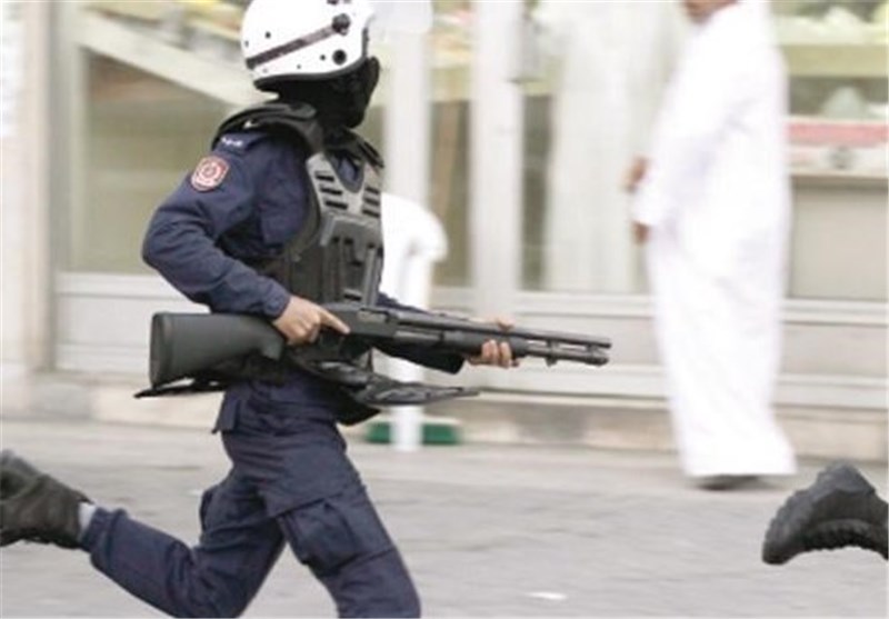 شلیک با سلاح ساچمه‌ای به تظاهرات کنندگان بحرینی+ فیلم و عکس