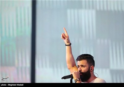 کنسرت سیروان خسروی در سی امین جشنواره موسیقی فجر 