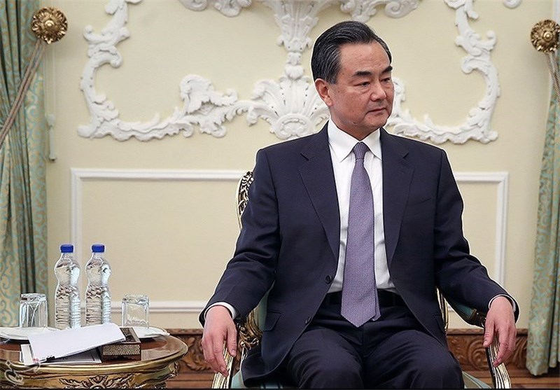 Chinese Foreign Minister Discusses Korean Crisis with Japanese Counterpart