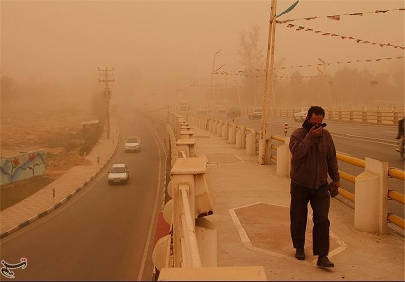 آسمان بهاری کرمانشاه زیر سایه گرد و غبار