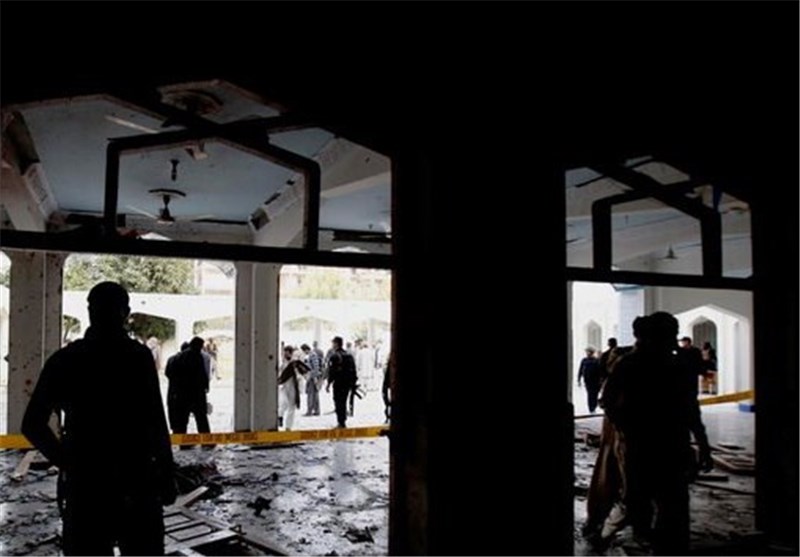 تصاویر حمله به مسجد شیعیان در پاکستان