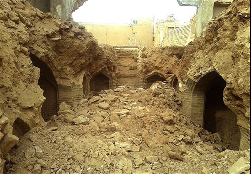 پیگیرهای قانونی برای جلوگیری از تخریب خانه تاریخی صفایی آران و بیدگل ادامه دارد + عکس