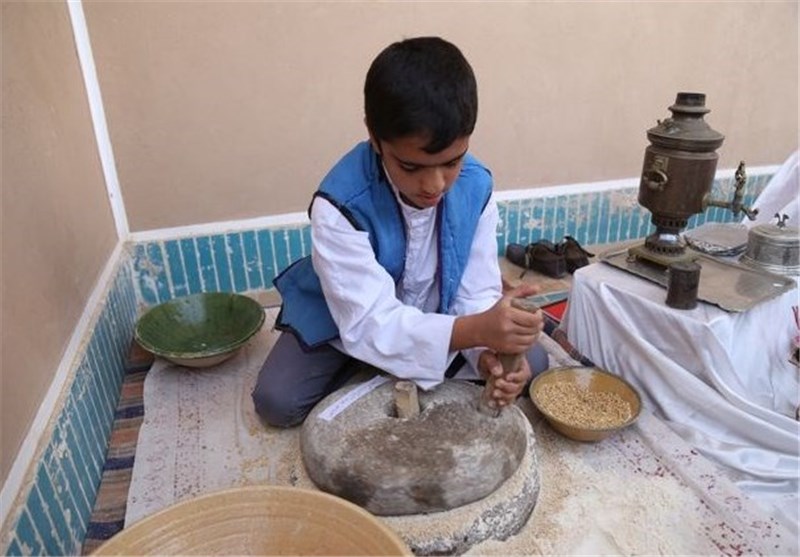 دانش‌آموزان بافقی با سنت‌های فراموش شده دیار خود آشنا می‌شوند
