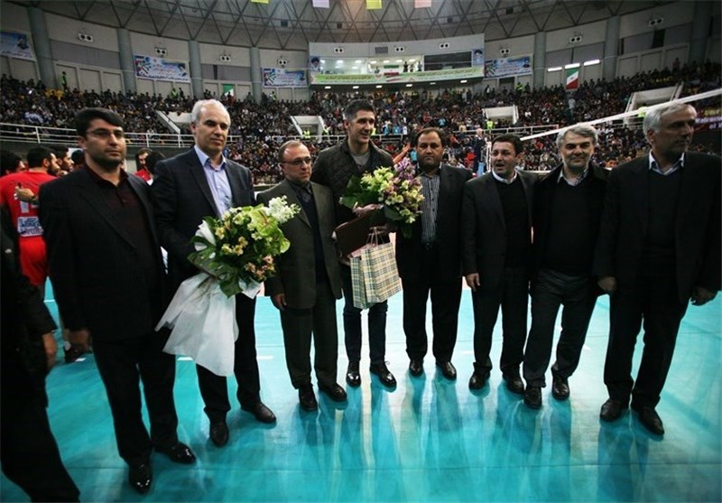 برد تیم والیبال شهرداری ارومیه در شب شهروند افتخاری‌شدن کواچ