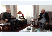 پارلمان افغانستان در رقابت «غنی» و «کرزی» از چه کسی حمایت می‌کند؟